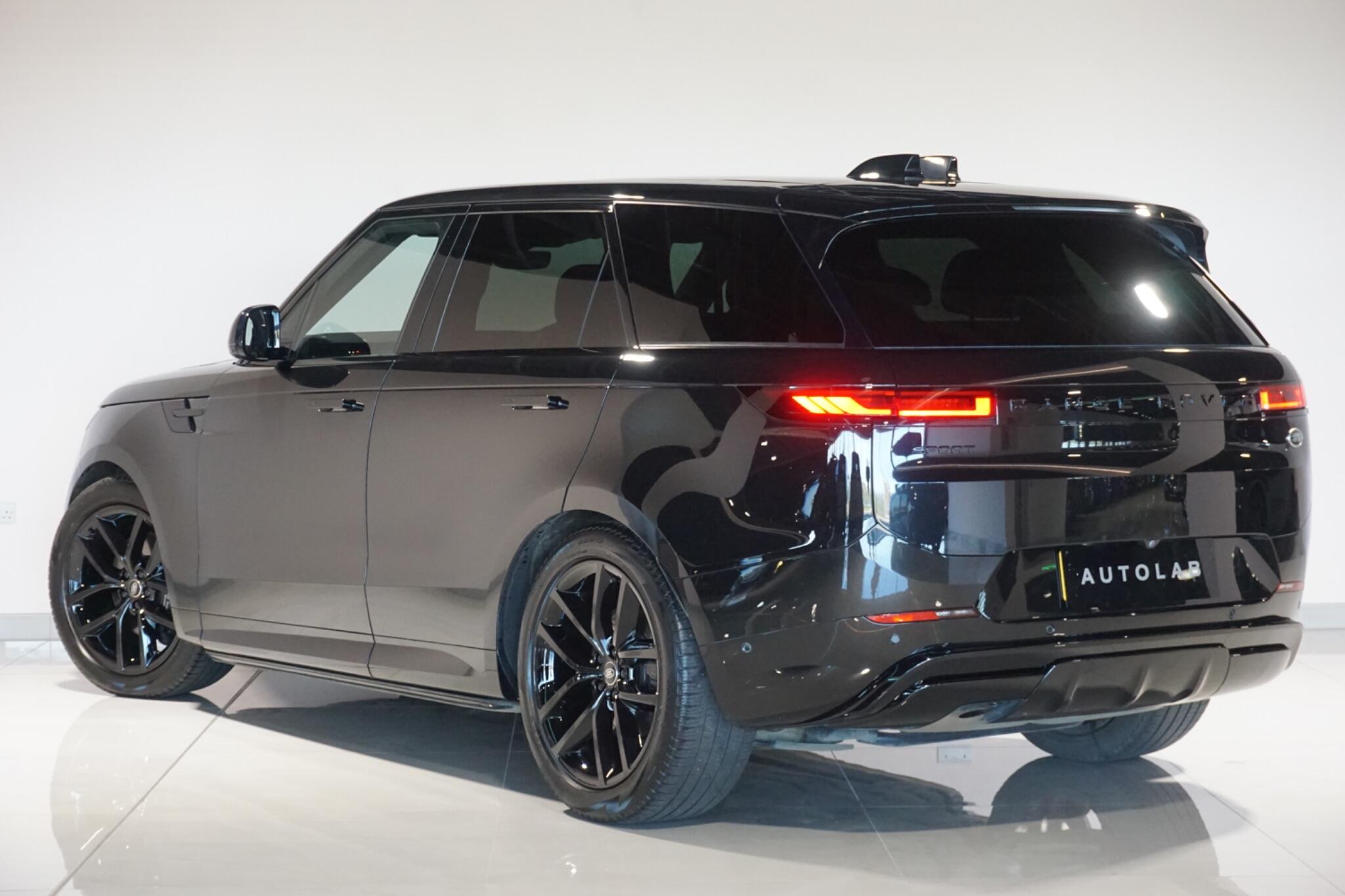 Land Rover Range Rover Sport 3.0 D300 MHEV Dynamic SE SUV 5dr Diesel Auto 4WD Euro 6 (s/s) (300 ps)